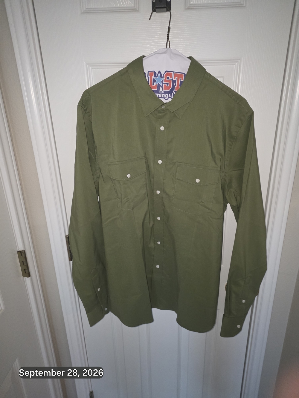 Snaps Men's Olive Green Button-Up Shirt Jacket